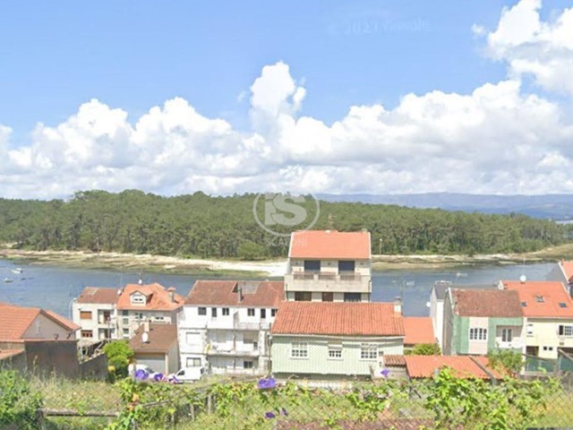 Casa en Vilagarcía de Arousa con vistas al mar y enfrente a la Isla de Cortegada