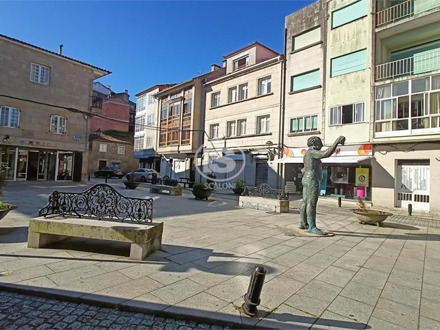 EDIFICIO PARA INVERSORES EN LA CIUDAD TURÍSTICA DE CAMBADOS