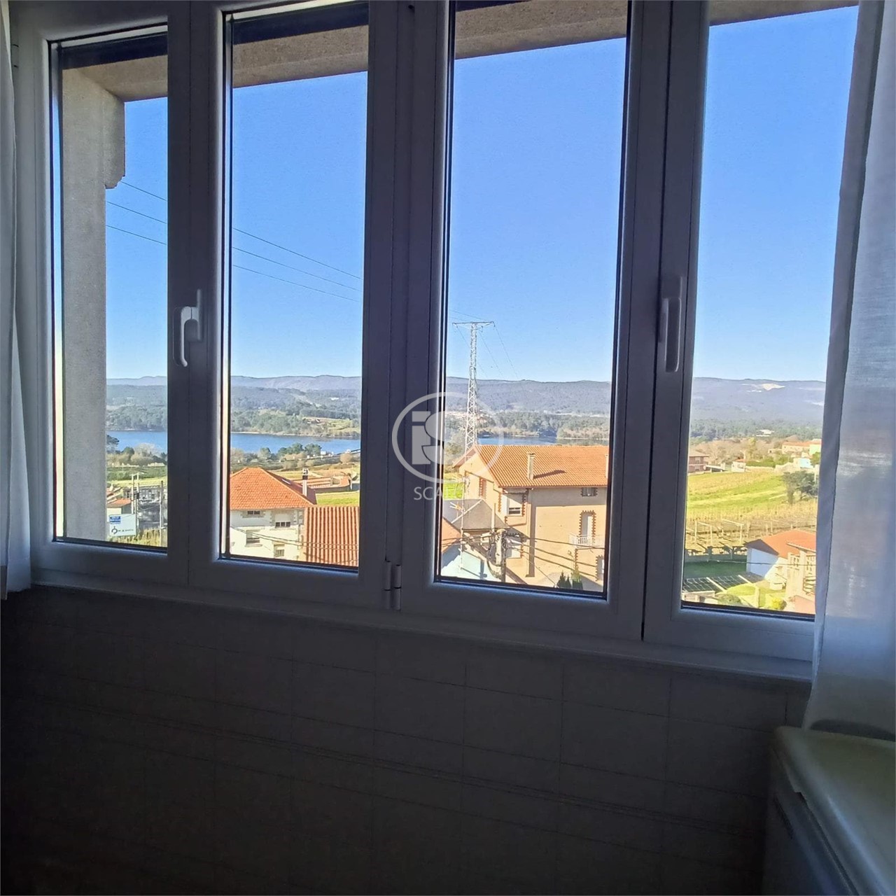 Foto 13 Venta de magnífico piso en Rianxo con vistas al mar